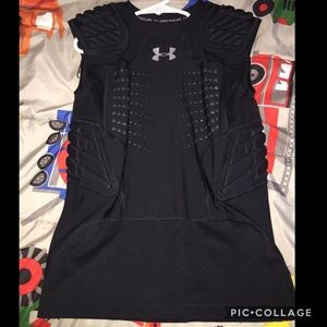 Yth UnderArmour heat gear padded compression shirt